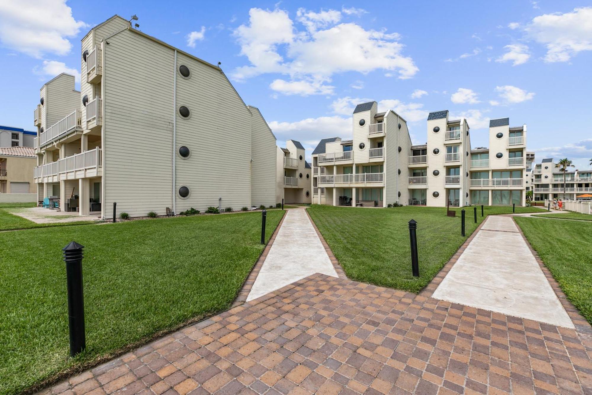 New Stunning Ocean-View Beachfront Resort, Heated Pool! South Padre Island Exterior foto